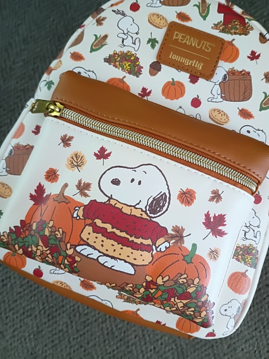 Loungefly Handbags - Snoopy Loungefly Peanuts Fall Vegan Leather Mini Backpack New With Tags Cozy